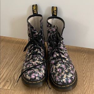 Floral Dr. Martens Air Wair